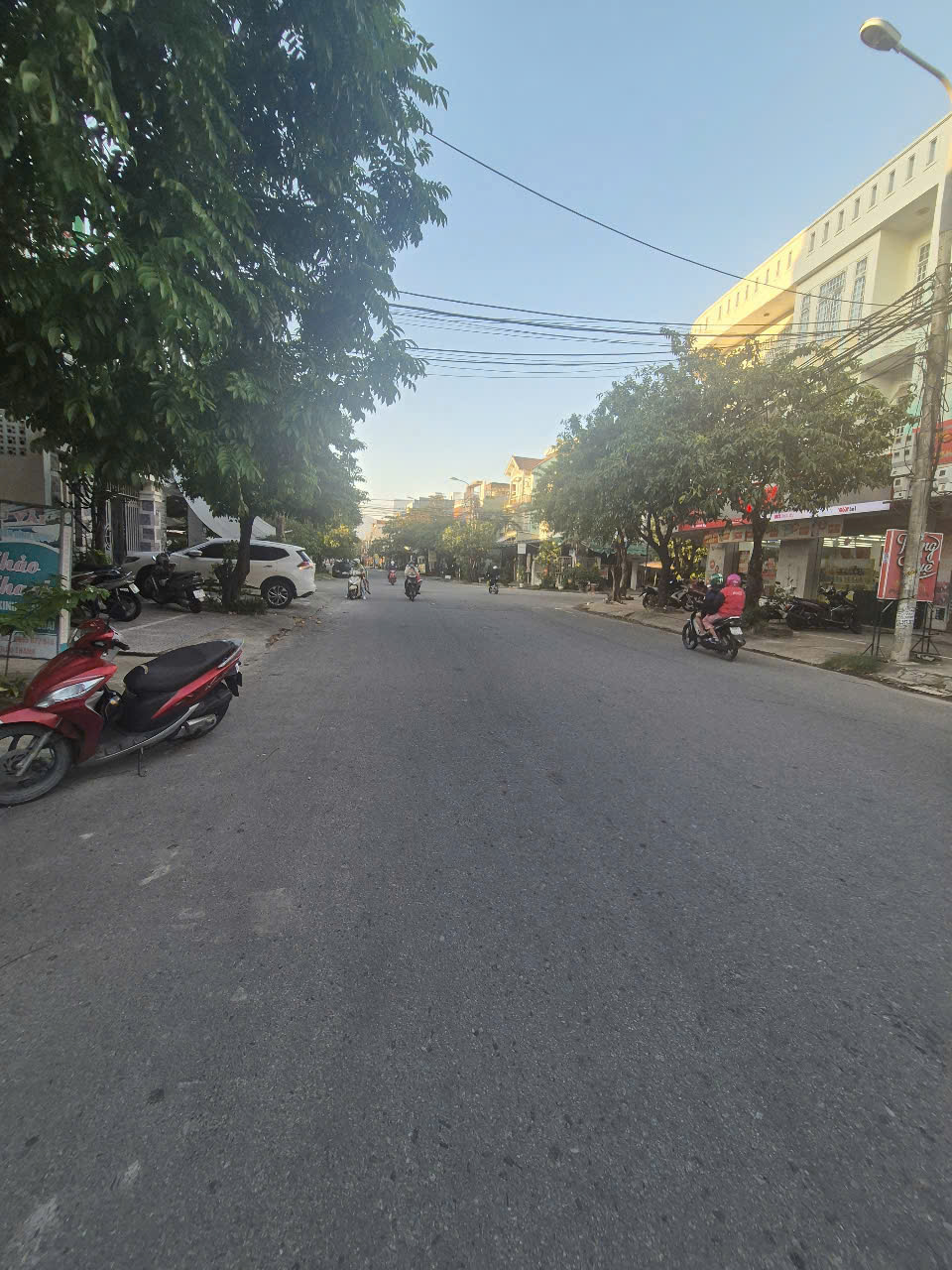 Bán nhà 3 tầng mặt tiền Nguyễn Đình Trọng , Quận Liên Chiểu, Đà Nẵng - Ảnh 1